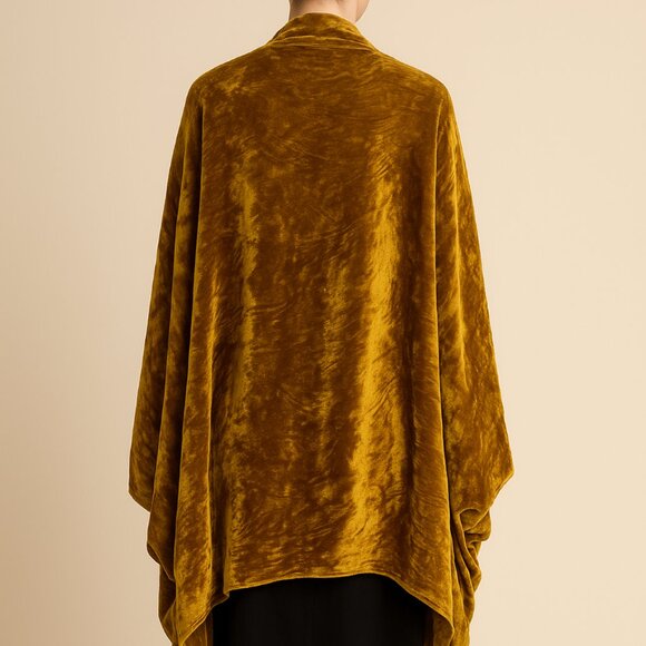 Vtg Unbranded Gold Crushed Velvet TasselShawl Wrap Cape Boho Opera Evening Stole - Picture 3 of 10